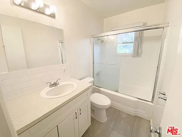 345 Burchett Street, Glendale, California 91203