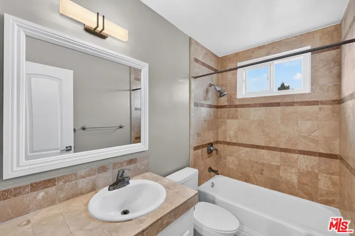 1619 Colby Avenue Unit 4, Los Angeles, California 90025
