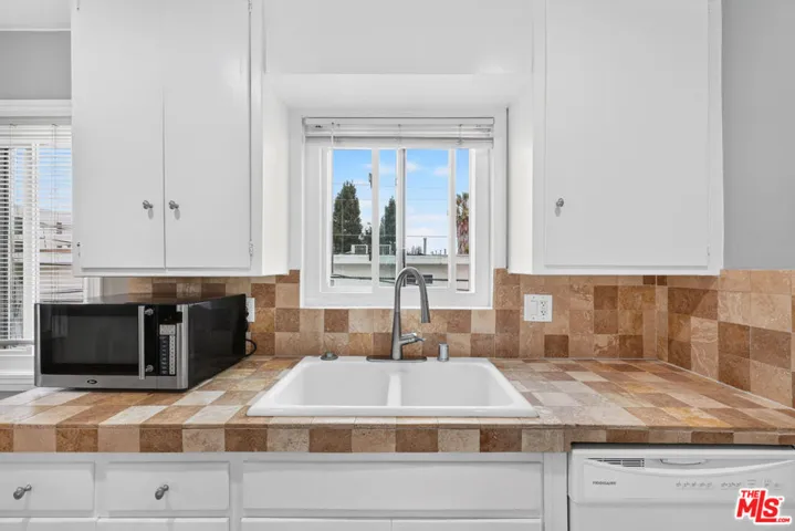 1619 Colby Avenue Unit 4, Los Angeles, California 90025