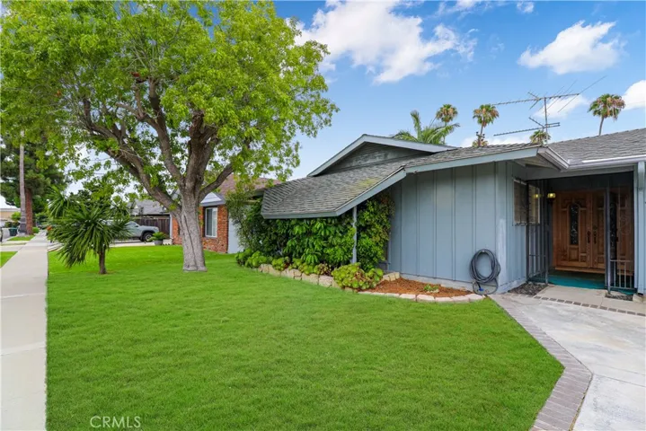 3120 Pierce Avenue, Costa Mesa, California 92626