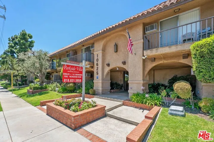 10625 Petit Avenue, Granada Hills, California 91344 — photo 4