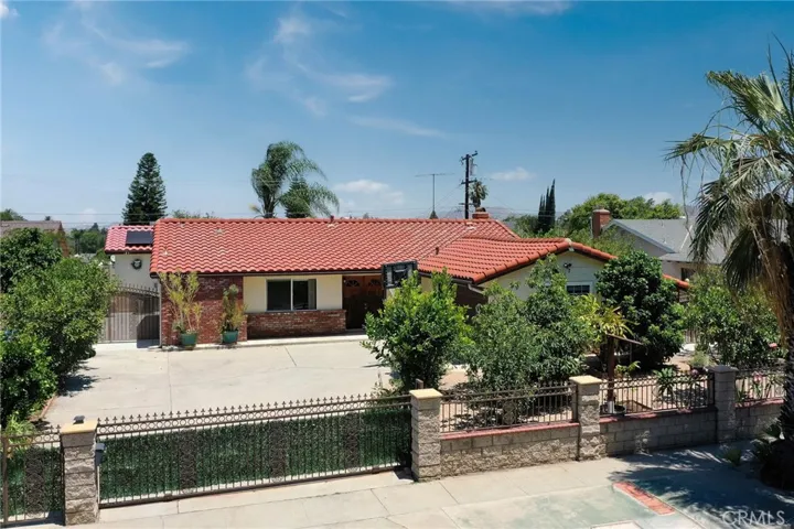 129 E Rancho, Corona, California 92879