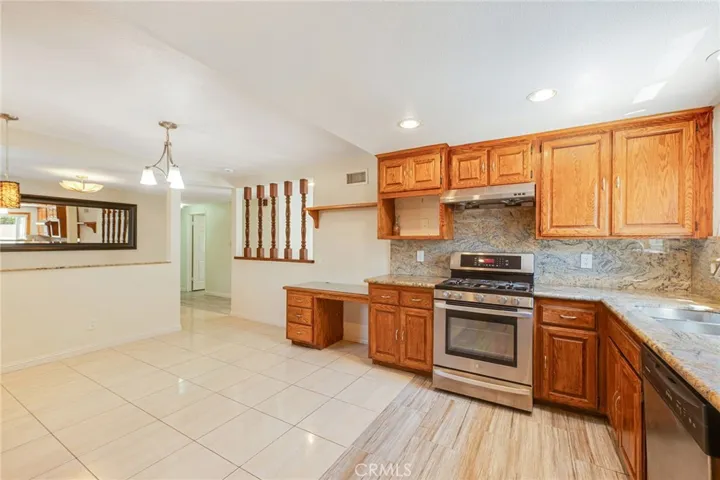 129 E Rancho, Corona, California 92879