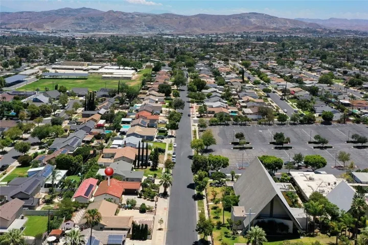 129 E Rancho, Corona, California 92879