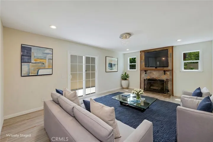 129 E Rancho, Corona, California 92879
