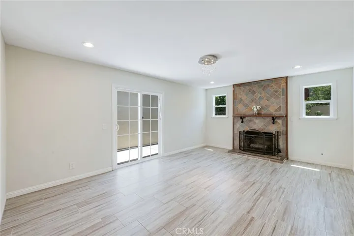 129 E Rancho, Corona, California 92879