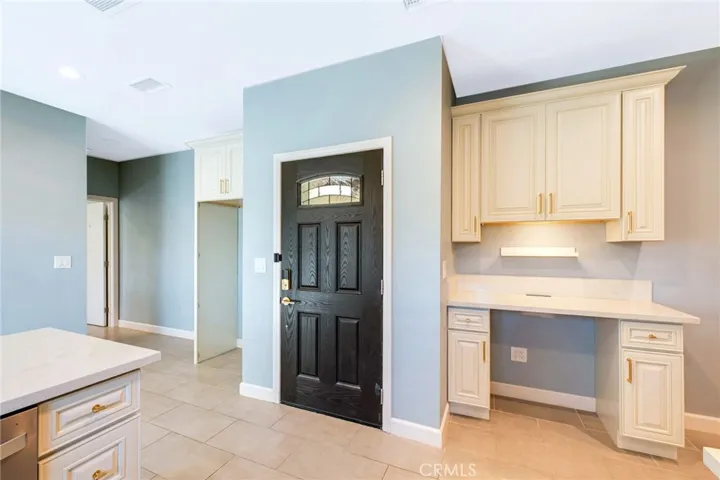 129 E Rancho, Corona, California 92879