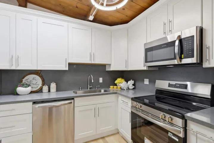 170 S Gadsden Drive, Milpitas, California 95035