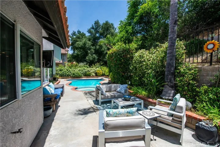 28722 Darrow, Saugus, California 91390