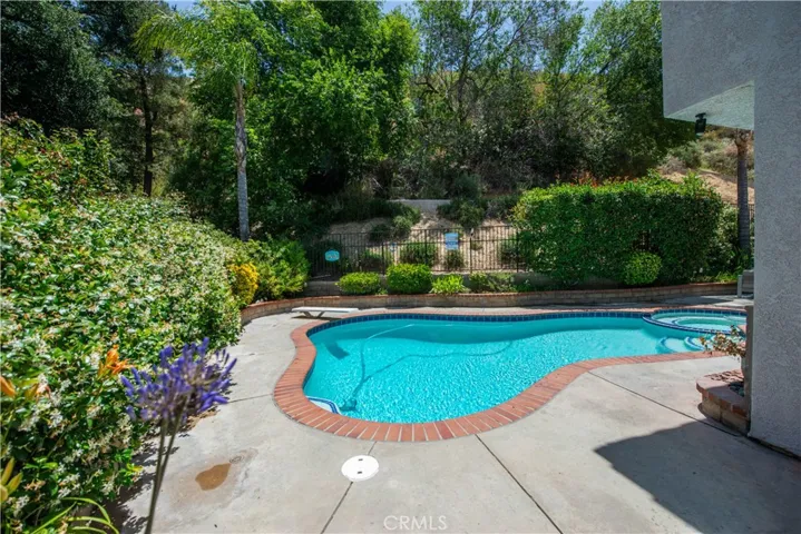 28722 Darrow, Saugus, California 91390