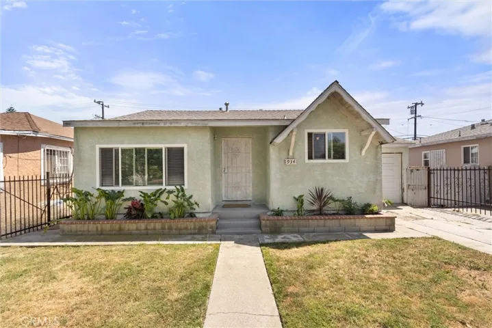 934 E Arlington, Compton, California 90221