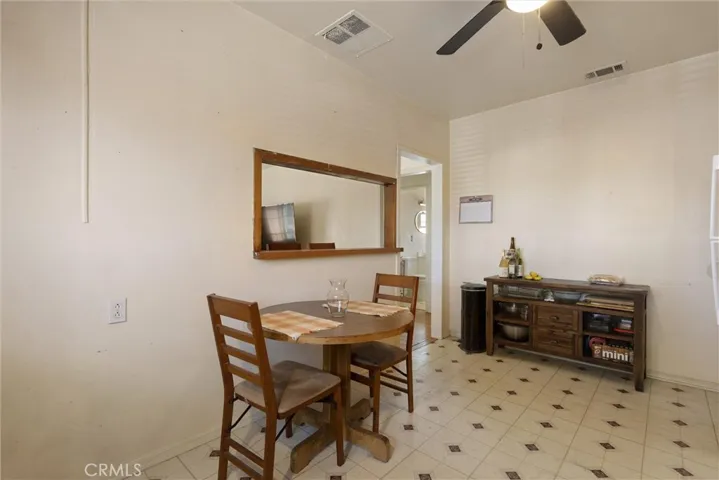 934 E Arlington, Compton, California 90221