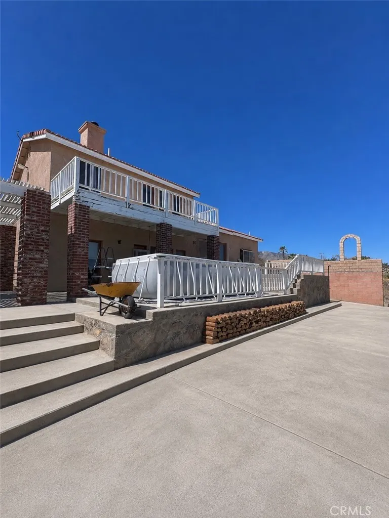 32842 Emerald, Lucerne Valley, California 92356 — photo 4