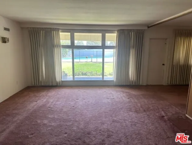 living rm to pool