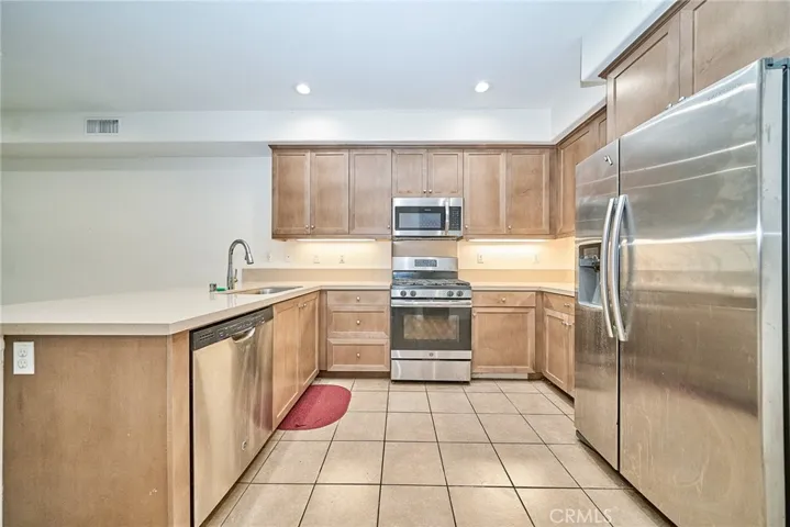 853 E Hollyvale, Azusa, California 91702