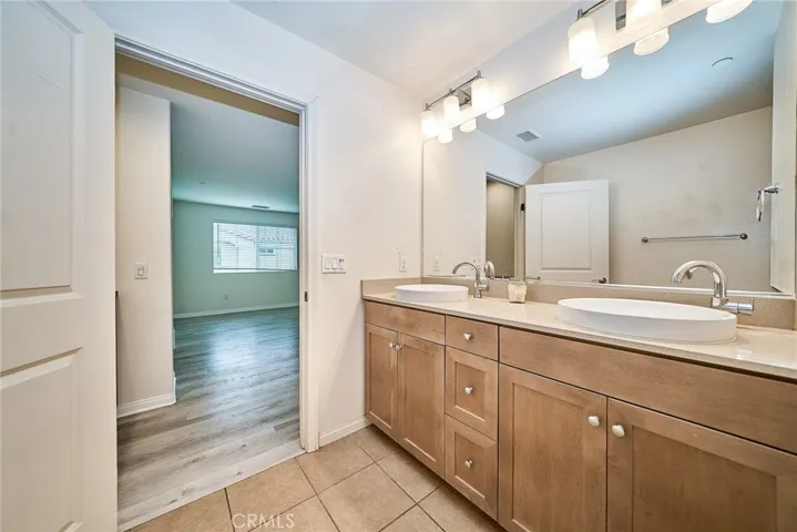 853 E Hollyvale, Azusa, California 91702
