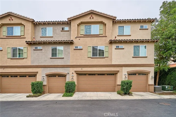 853 E Hollyvale, Azusa, California 91702