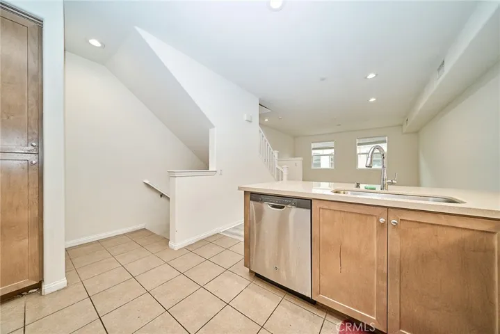 853 E Hollyvale, Azusa, California 91702