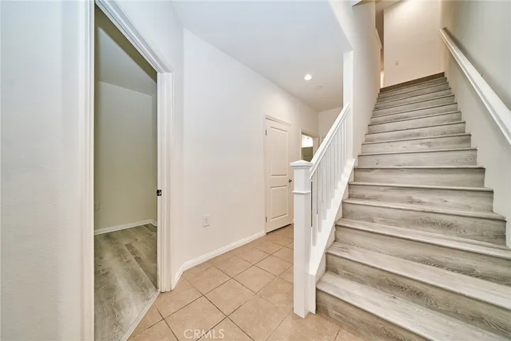 853 E Hollyvale, Azusa, California 91702