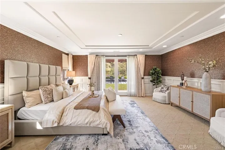 Primary suite