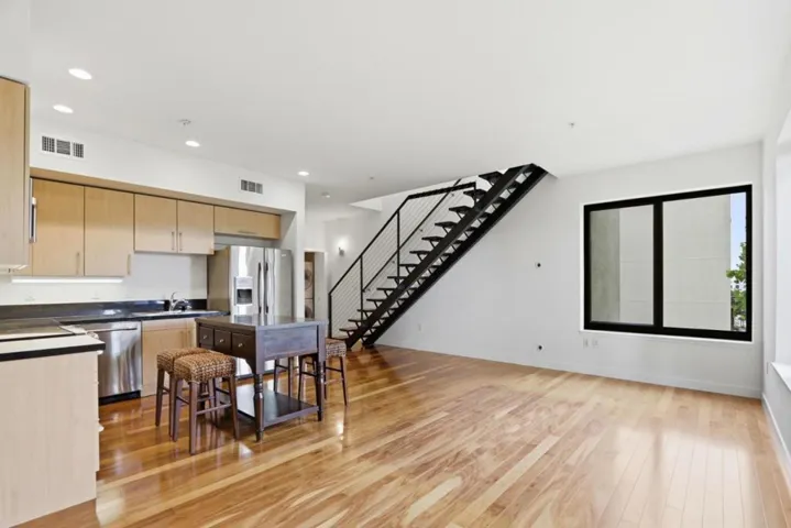 88 Bush Street 3163, San Jose, California 95126
