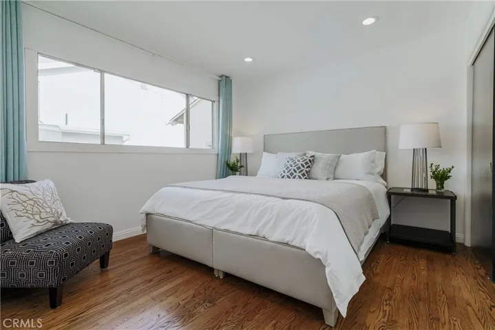 3550 La Crescenta Avenue, Glendale, California 91208