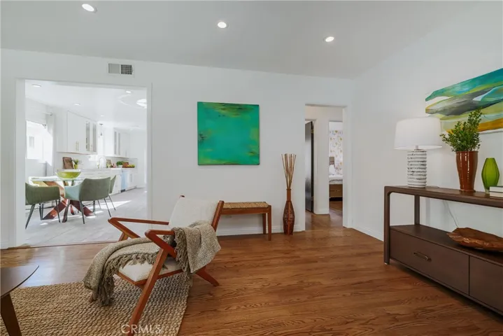 3550 La Crescenta Avenue, Glendale, California 91208