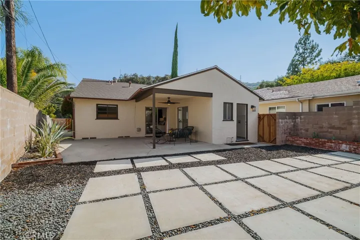 3550 La Crescenta Avenue, Glendale, California 91208