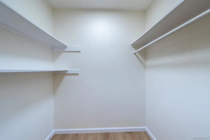 Walk-in Closet