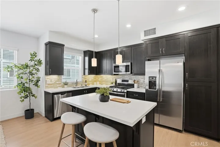 869 Coriander Lane, San Luis Obispo, California 93401