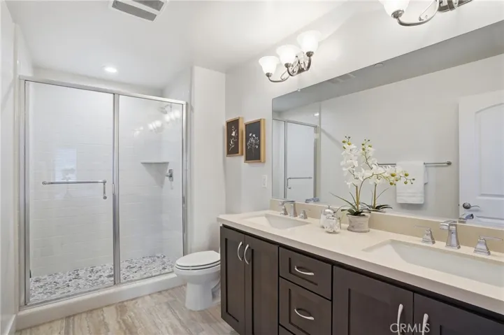 Primary Bedroom Bathroom