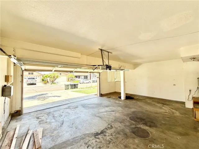 507 Lassa Way, Perris, California 92571