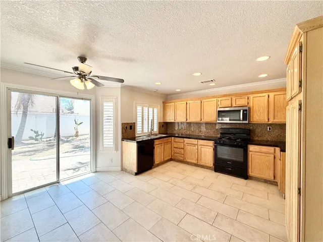 507 Lassa Way, Perris, California 92571