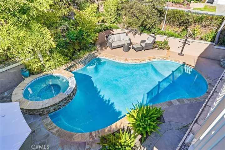 Backyard Pool & Spa