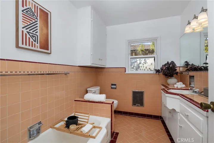 166 W Las Flores Avenue, Arcadia, California 91007