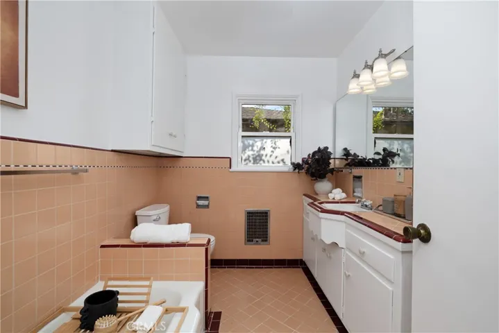 166 W Las Flores Avenue, Arcadia, California 91007