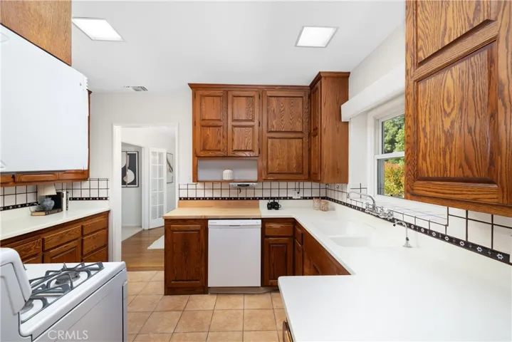166 W Las Flores Avenue, Arcadia, California 91007