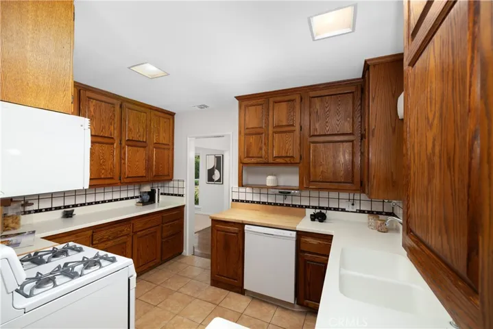 166 W Las Flores Avenue, Arcadia, California 91007