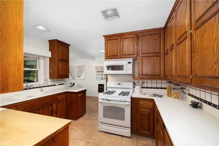 166 W Las Flores Avenue, Arcadia, California 91007