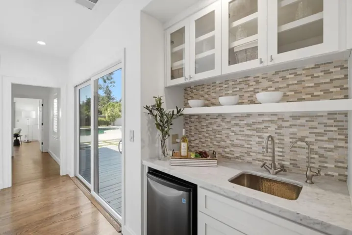 306 Walsh Road, Atherton, California 94027