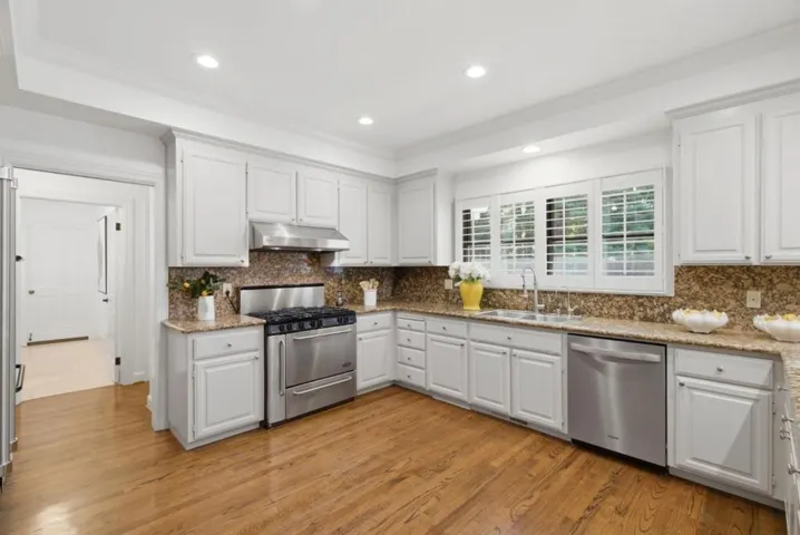 306 Walsh Road, Atherton, California 94027