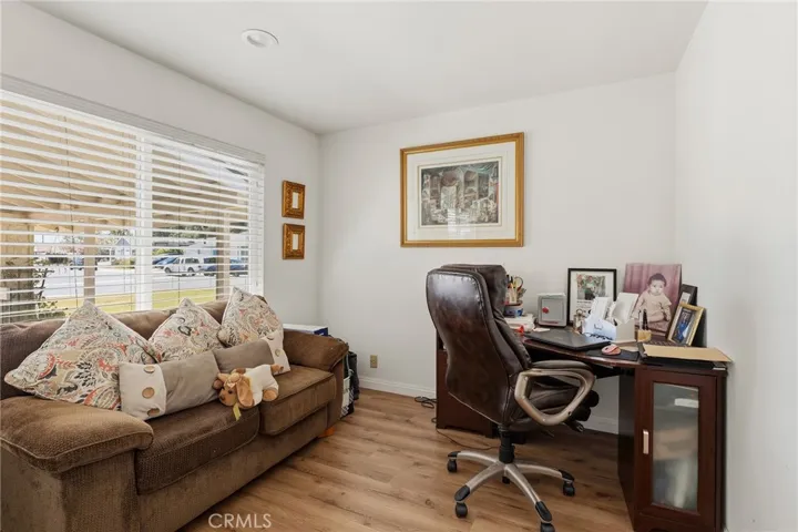 784 Hillcrest Drive, Camarillo, California 93012