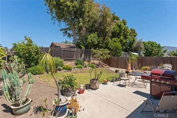 784 Hillcrest Drive, Camarillo, California 93012
