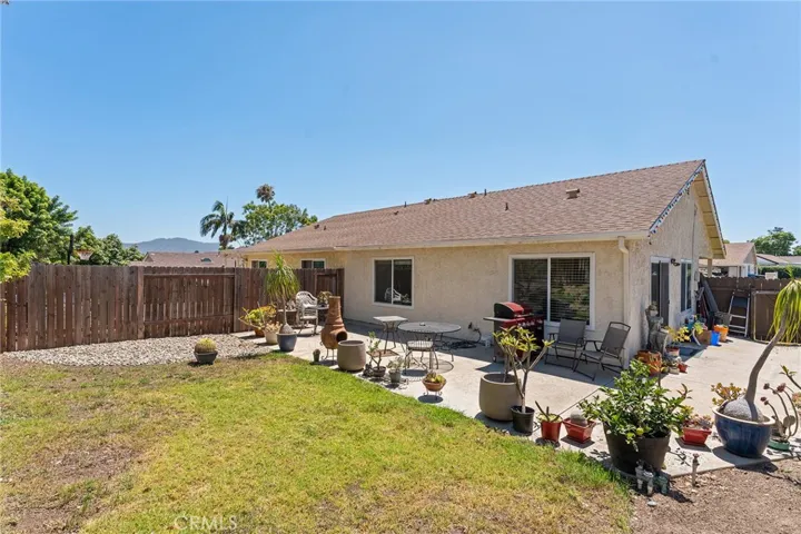 784 Hillcrest Drive, Camarillo, California 93012