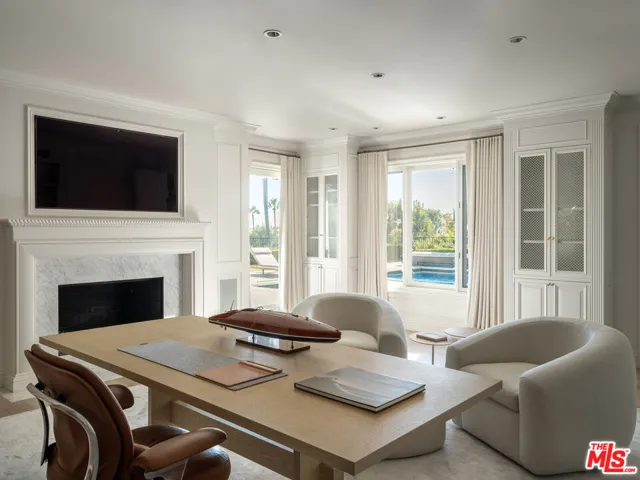 520 Stonewood Drive, Beverly Hills, California 90210