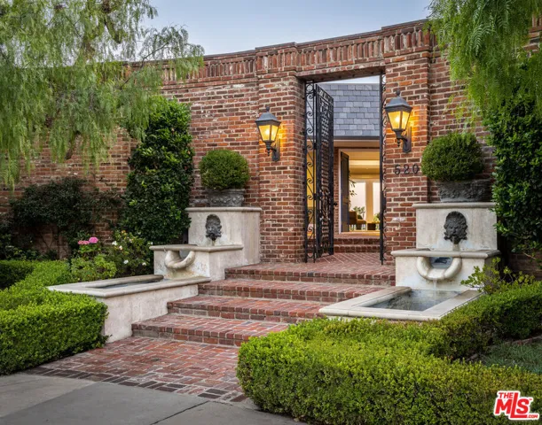 520 Stonewood Drive, Beverly Hills, California 90210
