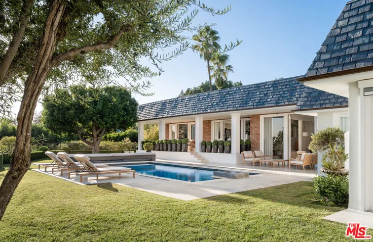 520 Stonewood Drive, Beverly Hills, California 90210