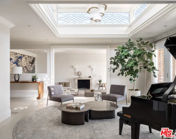 520 Stonewood Drive, Beverly Hills, California 90210
