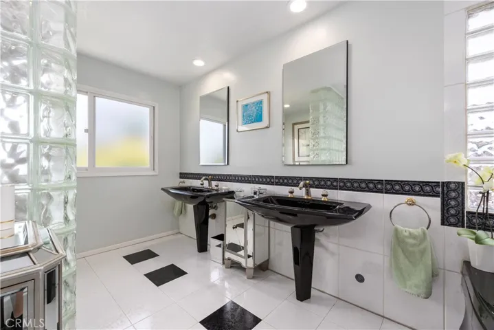 3600 Marigold Street, Seal Beach, California 90740