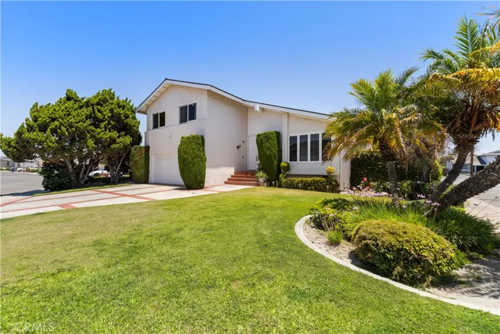 3600 Marigold Street, Seal Beach, California 90740